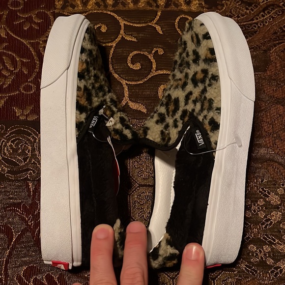 Vans Faux Fur Fuzzy Slip On Classic - Picture 5 of 8